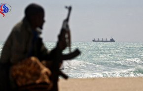 بحرية العدوان السعودي تختطف 26 صيادا يمنيا