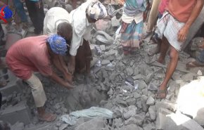 تعويضاً لخسائره.. العدوان يرتكب مجزرتين بالحديدة والخوخة