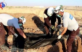 انتشال مئات الرفات من مقبرتين بريف الرقة.. لمن تعود؟