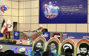 آية الله اراكي لترامب: لن نتخلى عن هويتنا الحسينية
