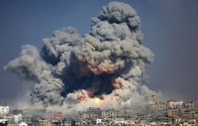 الكيان الاسرائيلي يشن غارات على شرق مدينة رفح جنوب قطاع غزة