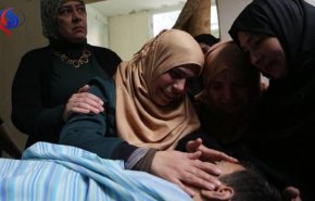 بالفيديو...شاهد لوعة الفراق التي تواجهها عائلة الشهيد مصعب التميمي في رام الله 
