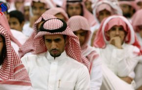 السعويون الغاضبون: السّلع والبنزين خط أحمر ونطالب بإلغاء الضرائب