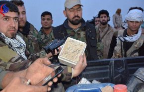 الحشد الشعبي يعثر على انفاق وسيارة محملة بالعتاد جنوب غرب كركوك+صور