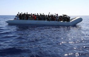إنقاذ نحو 300 مهاجر قبالة السواحل الليبية
