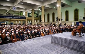 قائد الثورة: مسرحيات 