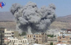 العدوان السعودي يفجر منزل الشيخ عادل الاصبحي في تعز