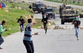 مواجهات بين شبان فلسطينيين وقوات الاحتلال شرق غزة