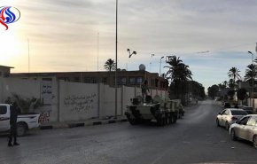 بسبب اشتباكات معيتيقة.. اخلاء الاتصالات وليبيانا