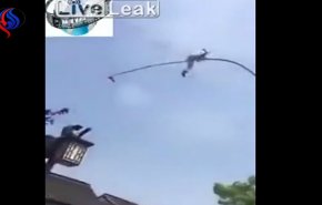 فيديو خطير ...وفاة لاعب أكروبات صيني اثر سقوطه من ارتفاع شاهق