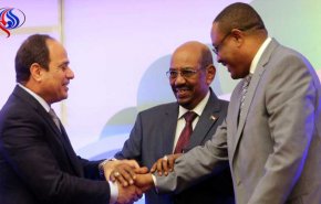 أنباء عن قمة ثلاثية بين السيسي والبشير وديسالين