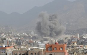 صحيفة فرنسية تنتقد إفلات الرياض من العقاب بسبب جرائمها باليمن
