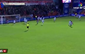 شاهد هدف أسطوري لحارس مرمى في الدوري الإسباني