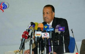 محافظ عدن يحذر من 