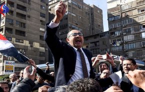 خالد علي يدرس الانسحاب من السباق الرئاسي المصري