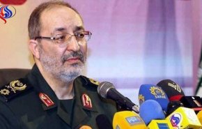 العميد جزائري: ليس لفرنسا وغيرها الحق بالتدخل في الشأن الايراني