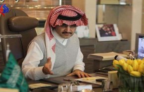 اول صورة للوليد بن طلال من محبسه في الرياض  