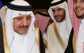 ما سر وجود شقيق الملك سلمان برفقة أمراء في الصحراء المغربية؟