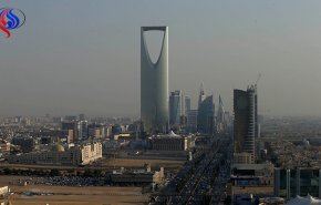 تركي آل شيخ يشعل 