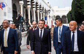 هل كان لقاء الفتاة التونسية بماكرون في شوارع باريس صدفة؟
