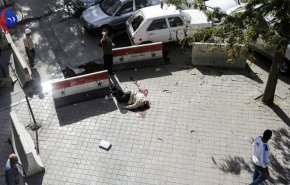 قتلى وجرحى بقذائف استهدفت حي باب توما بدمشق
