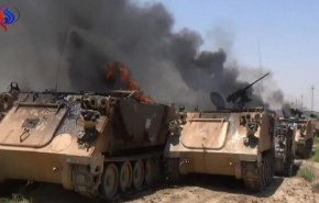 تدمير دبابتين وآلية لمرتزقة العدوان في تعز