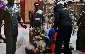 بماذا لقب الطيار الروسي القتيل في سوريا؟