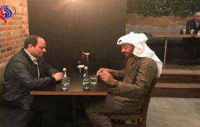 السيسي وابن زايد بمطعم في 