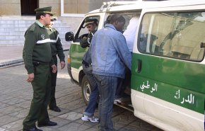 الجزائر ترحّل أزيد من 1100 مهاجر إفريقي إلى بلادهم 