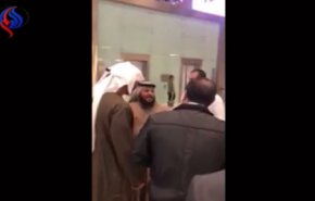 بالفيديو.. إماراتي يستوقف السيسي ليقول له هذه الجملة!