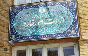 ايران تستدعي سفير كوريا الجنوبية وتهدد شركة سامسونغ