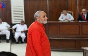 اليوم.. محاكمة بديع و13 آخرين في 