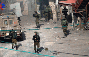 جيش الاحتلال يعتقل 12 شابا فلسطينيا في الضفة الغربية