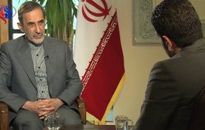 ولايتي : نتوقع من السيد ماكرون أن لا يعوّل على نصائح ترامب