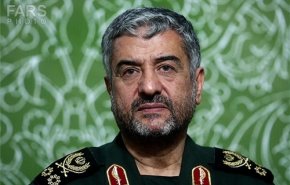 قائد حرس الثورة يشيد بالمخرج حاتمي كيا لفيلمه 