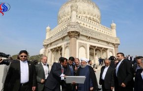 روحاني يزور الآثار التاريخية في مدينة حيدر آباد الهندية