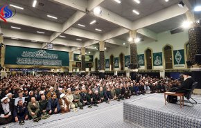 القائد الخامنئي يستقبل ابناء محافظة اذربيجان الشرقية