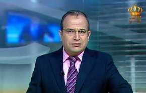 خطأ فادح من مذيع بالتلفزيون الأردني يكلّفه وظيفته
