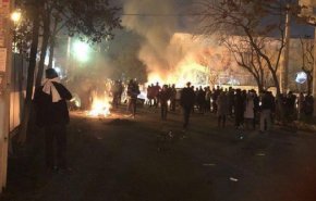 ضبط اسلحة في خلية لمثيري الشغب بشارع باسداران في طهران