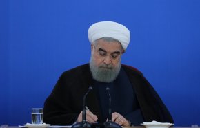 الرئيس روحاني يهنئ أمير دولة الكويت بالعيد الوطني