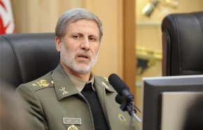 وزير الدفاع الايراني: سواحل مكران منطقة آمنة للاستثمار