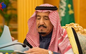 الملك السعودي يبعث رسالة مع مبعوثه الخاص إلى لبنان