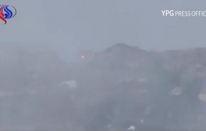 شاهد بالفيديو: استهداف مصفحة تركية بصاروخ موجه غرب عفرين
