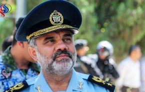 قائد القوات الجوية للجيش الايراني يلتقي مستشار الامن القومي الباكستاني