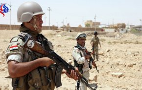 شاهد.. لحظة تفجير مفخخة يقودها انتحاري في الأنبار