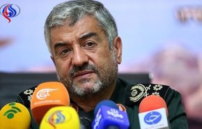 الماكنة الدعائية للعدو لم تتمكن من منع نجاحات الثورة الاسلامية