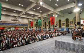 القائد : جيل الثورة الراهن اكثر استعدادا لدحر العدو 