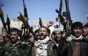 فيديو +18.. اللجان الشعبية تقتحم نقطة للجيش السعودي في جيزان 