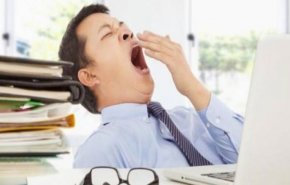 إنتبه!.. الشعور المستمر بالنعاس خلال النهار قد يكون من أعراض 