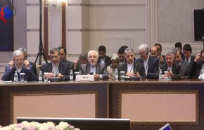 ظريف : الأزمة السورية يجب أن تسوّى بعيدا عن الضغط الاجنبي